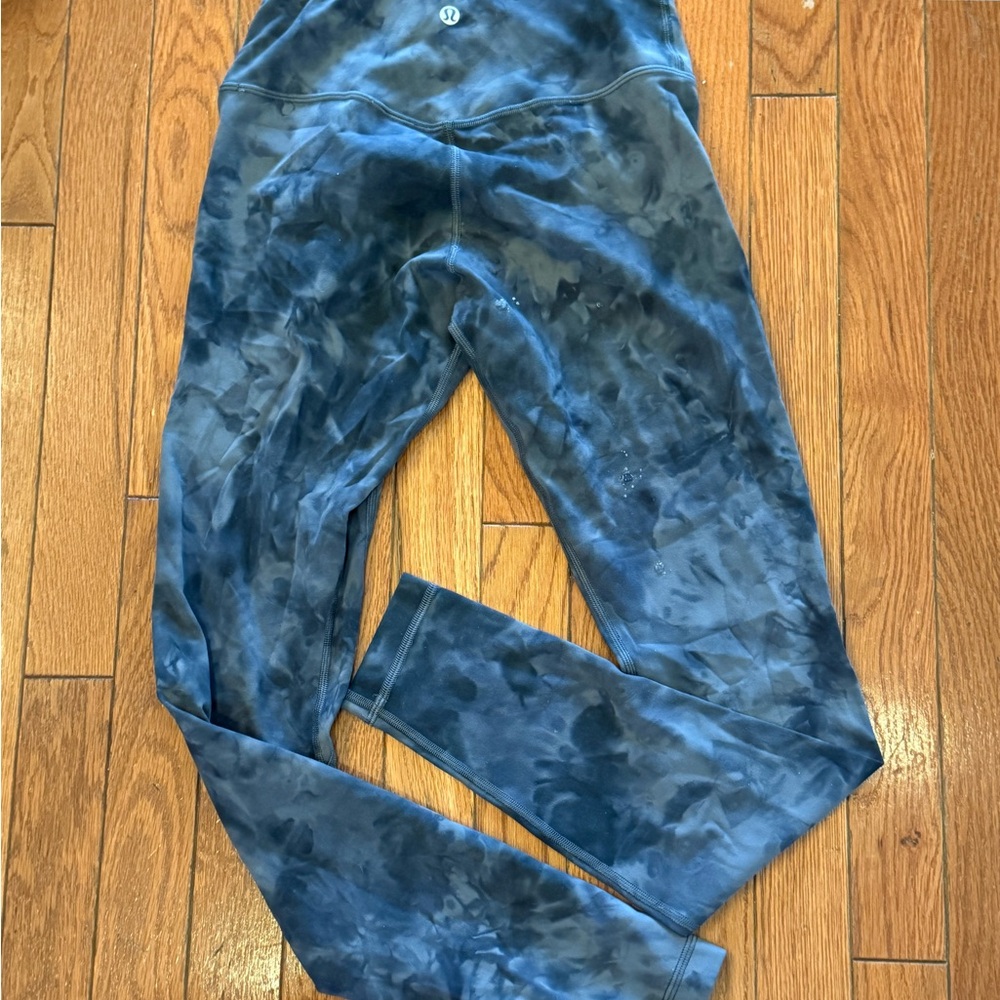 Lululemon charcoal Tie-Dye Align Leggings
